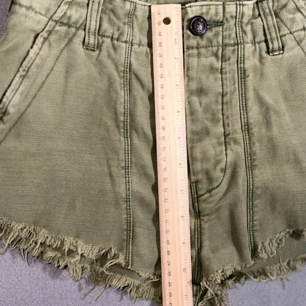 Free People S(2) Olive Green Distressed Frayed Hem Utility Cargo Shorts Military
